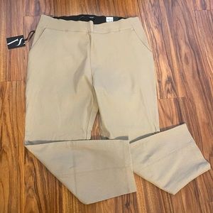 Brand New Simply Vera VeraWang Pants